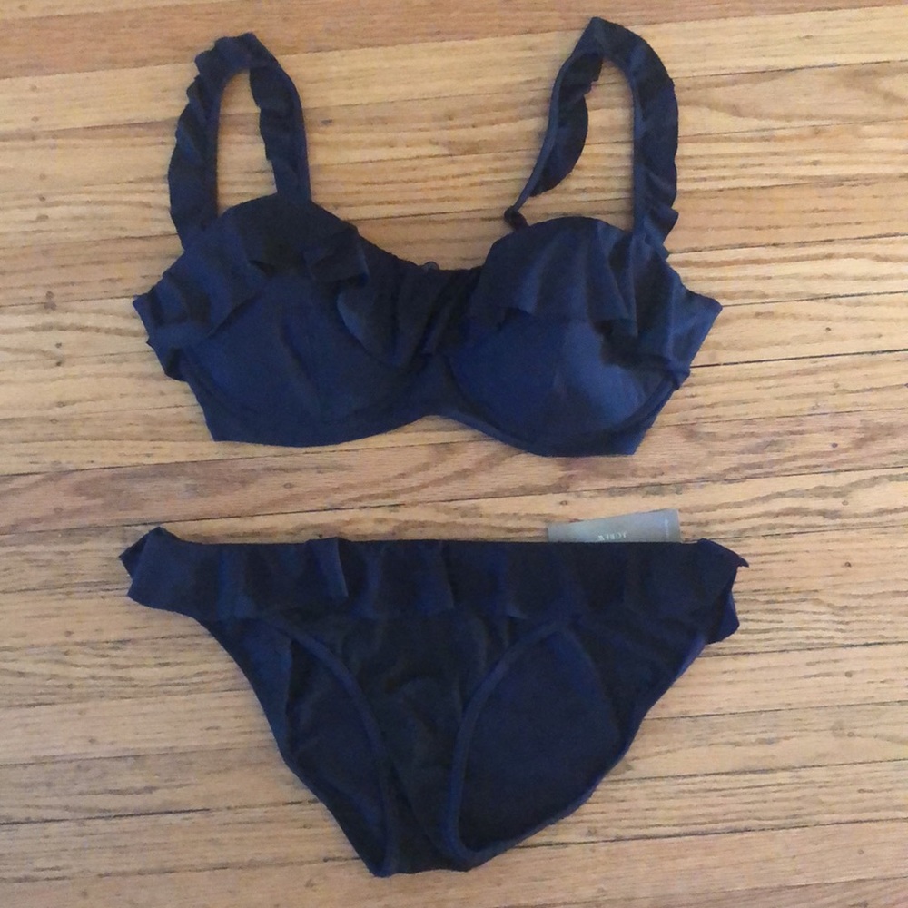NWT J.Crew Ruffled Navy Bikini, M/36D